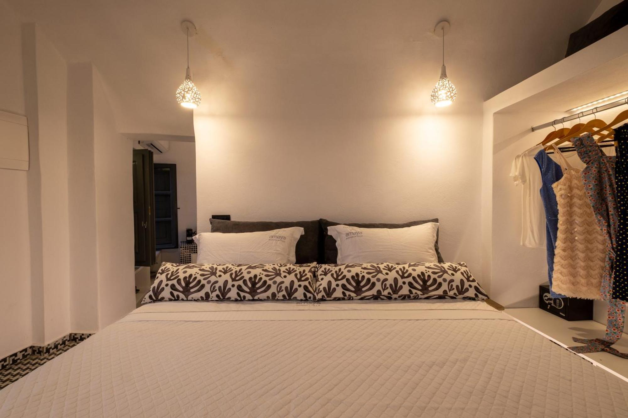 Amaya Selection Of Villas Oía Room photo