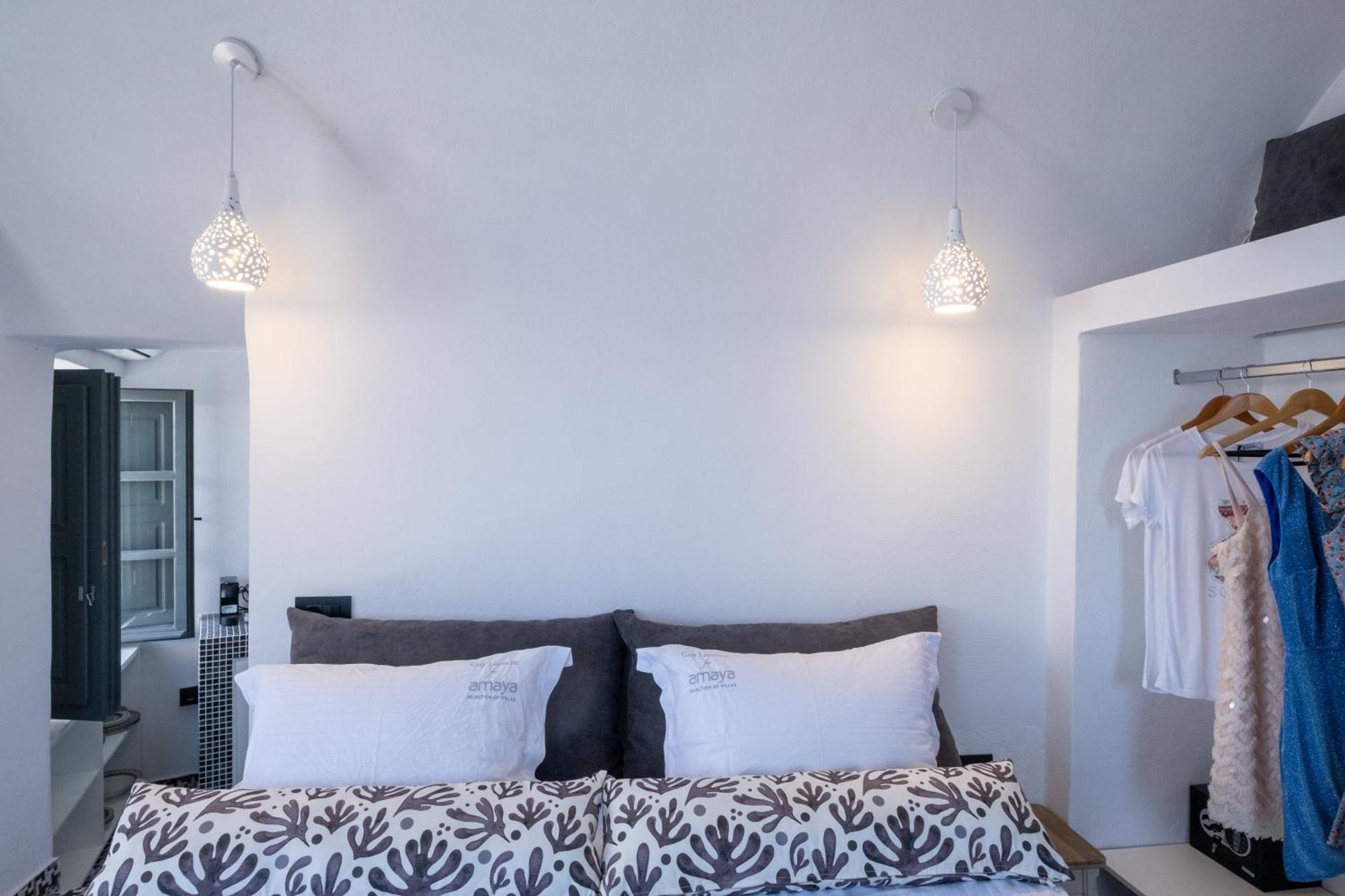 Amaya Selection Of Villas Oía Room photo
