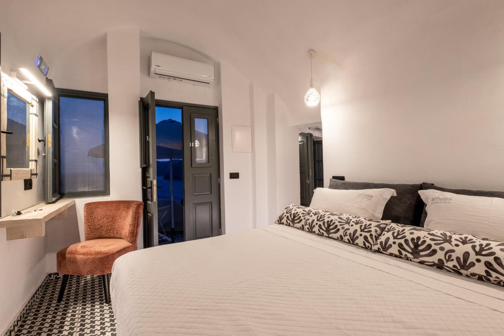 Amaya Selection Of Villas Oía Room photo
